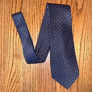 Exclusively For You Lord & Taylor 100% silk tie